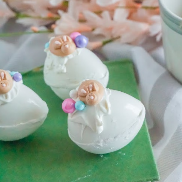 Easter Hot Cocoa Bombs